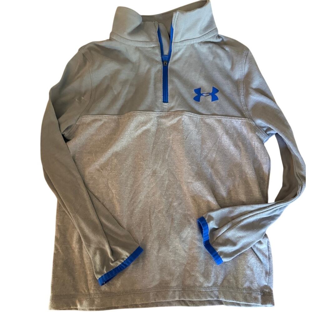 Under Armour Grey quarter zip Shirt size XS